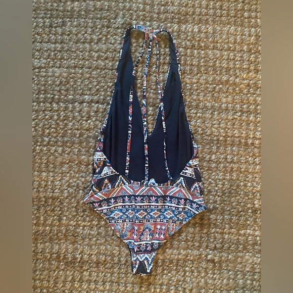 NEW Billabong 70’s vibe one piece bathing suit - Picture 4 of 5